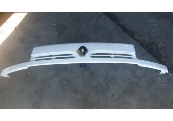 Решітка радіатора верхня Renault Master II, 7700352125, 98-03